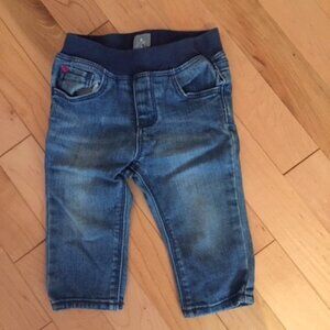 baby GAP jeans 9-12 months